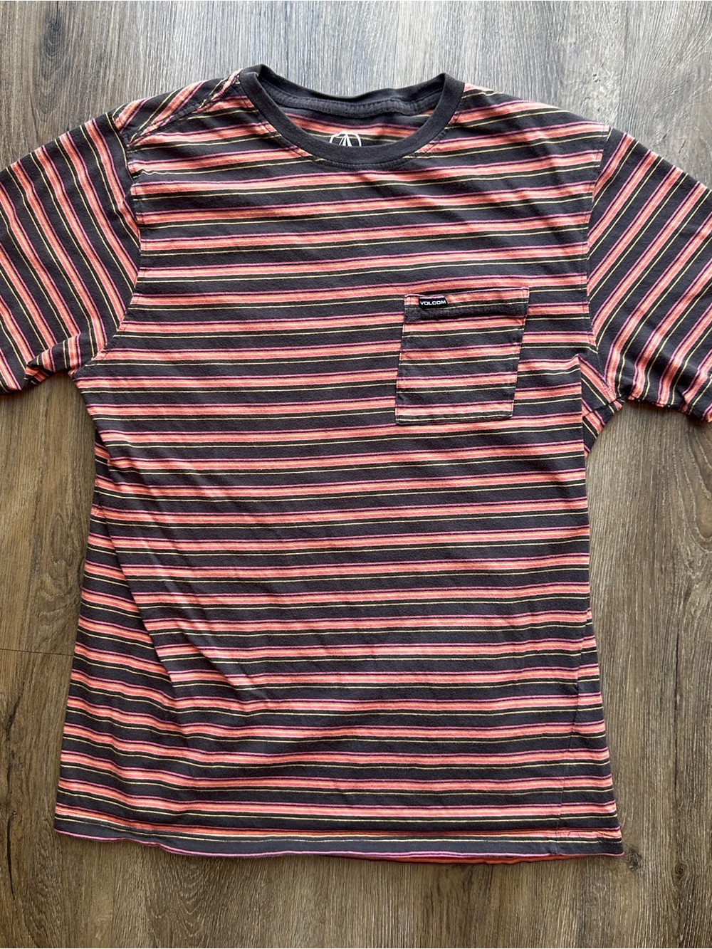 Volcom Short Sleeve Striped Pocket Tee — Black & Pink Stripe Size Medium
